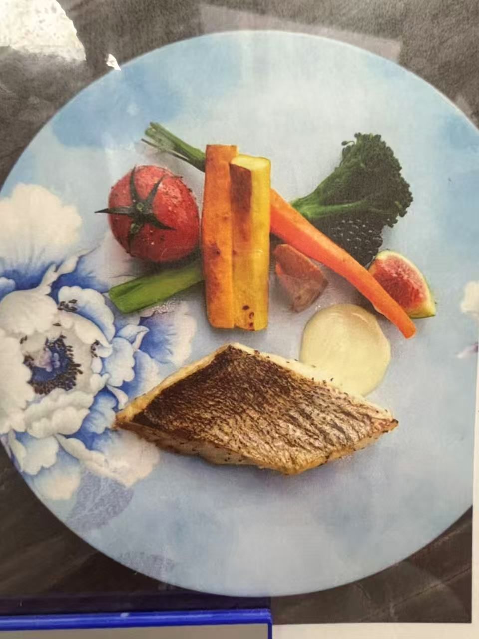 蒜香香煎海鲈鱼