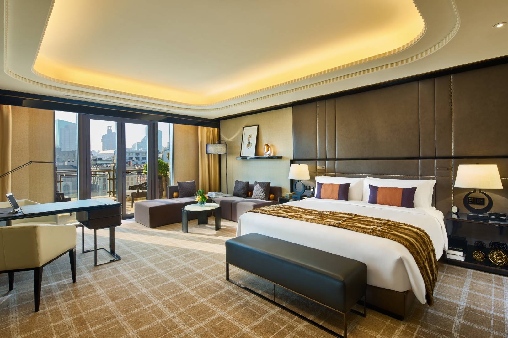 精选露台江景大床房