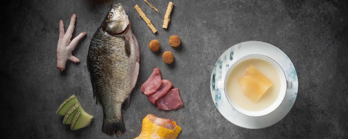  Boiled Fish Maw and Conch Soup with Cantaloupe
